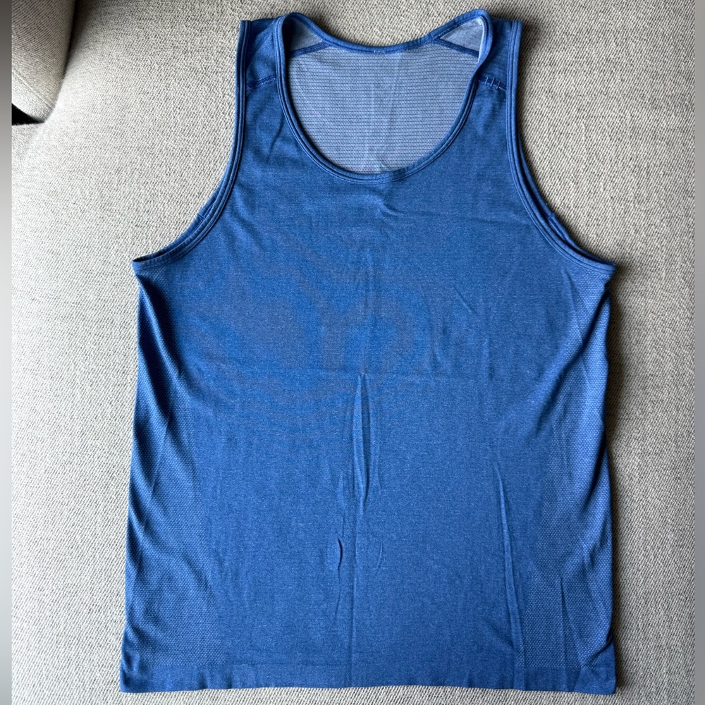 Lululemon Men’s Tank - Medium